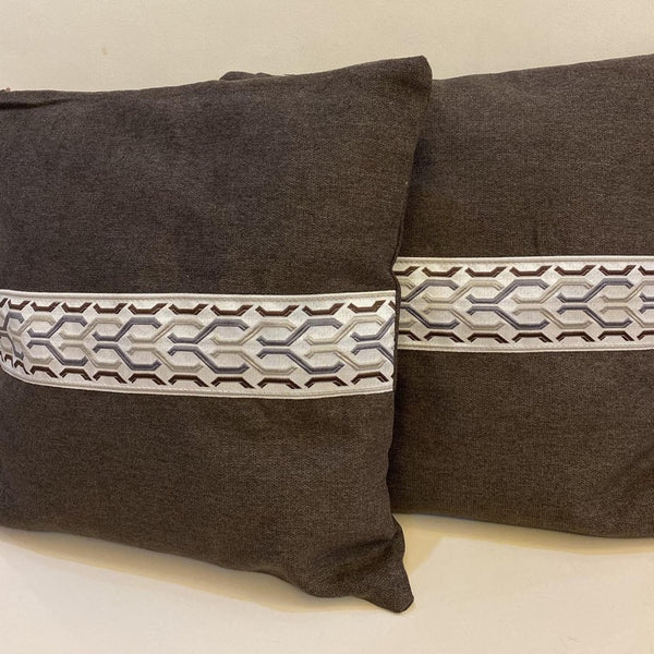 Gorgeous Throw Pillow Cases (Dark brown)