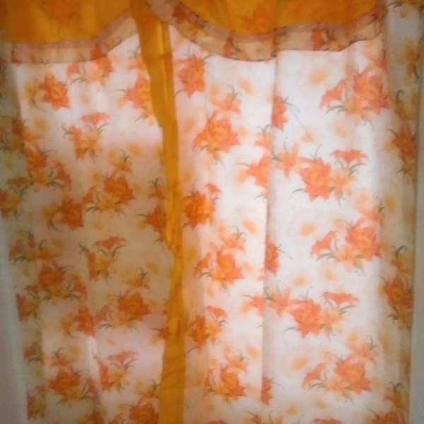 Window Golden Yellow Printed Curtain with Scallop (Floral)